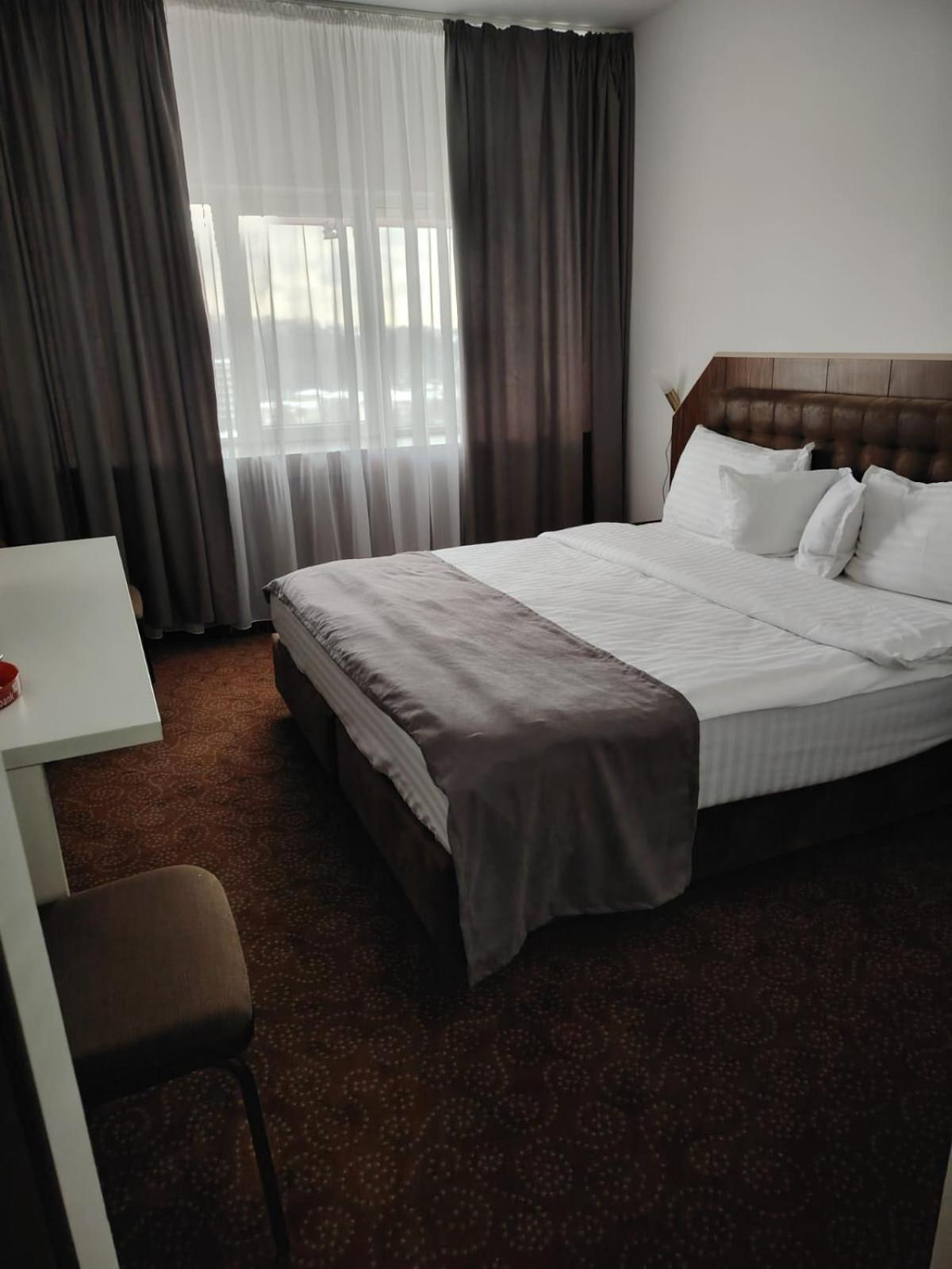 Hotel Bucovina Szucsáva Kültér fotó