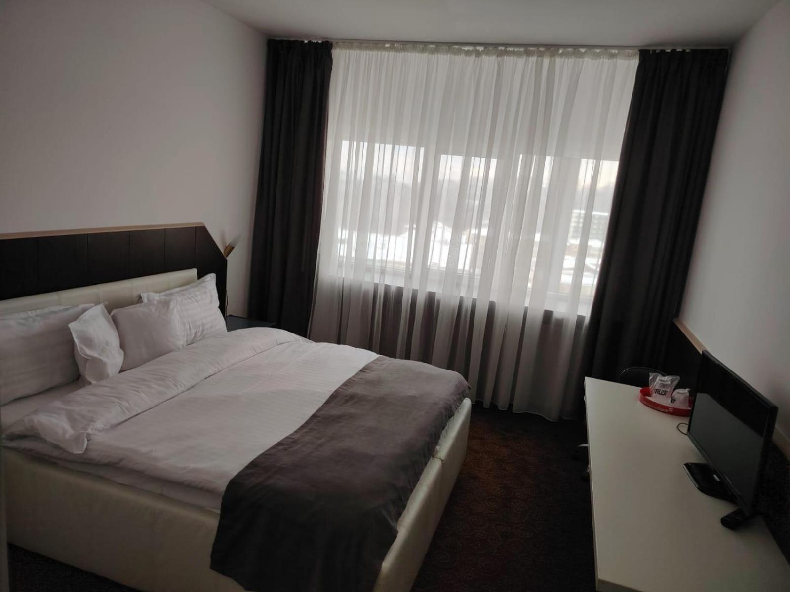 Hotel Bucovina Szucsáva Kültér fotó