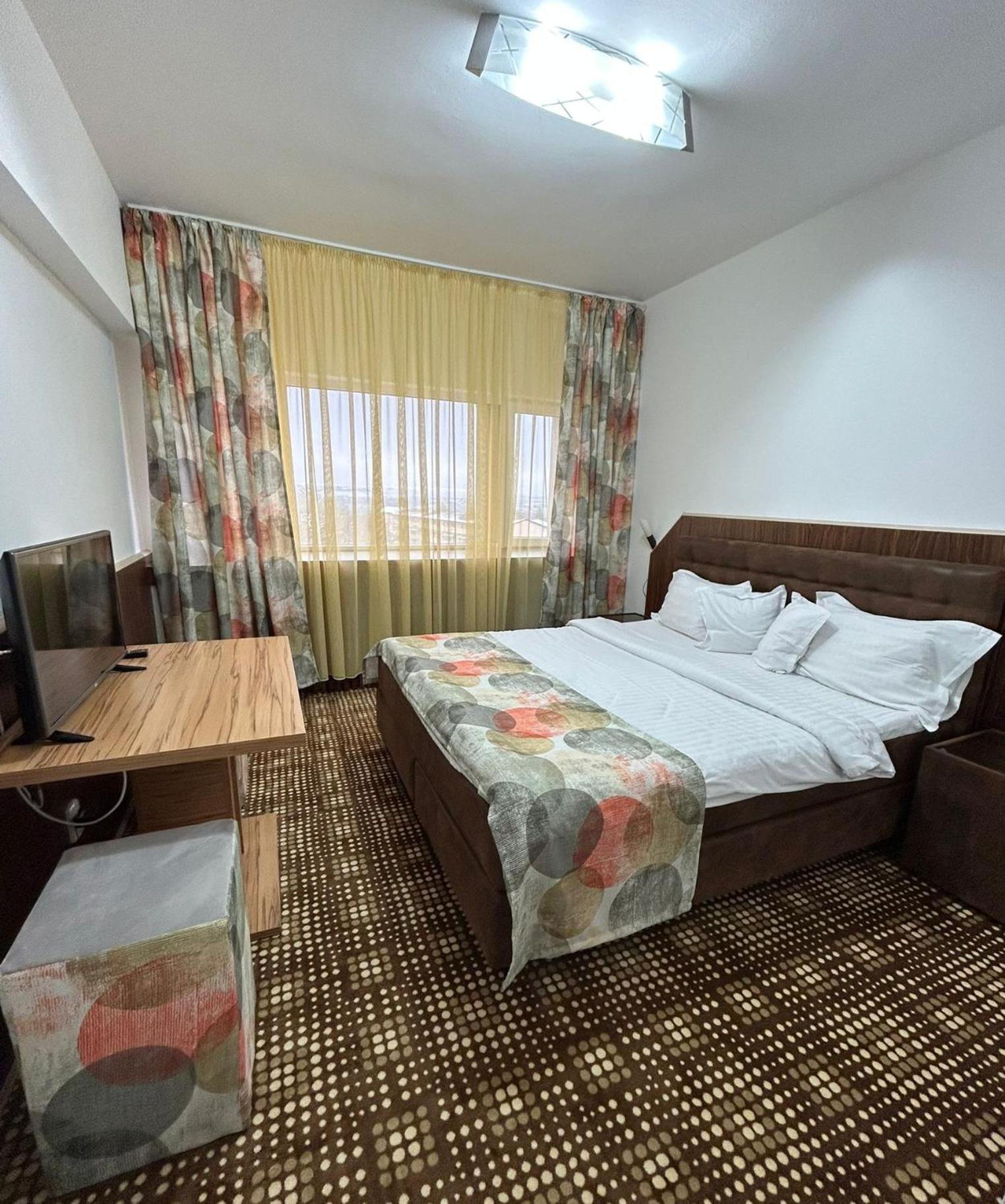 Hotel Bucovina Szucsáva Kültér fotó