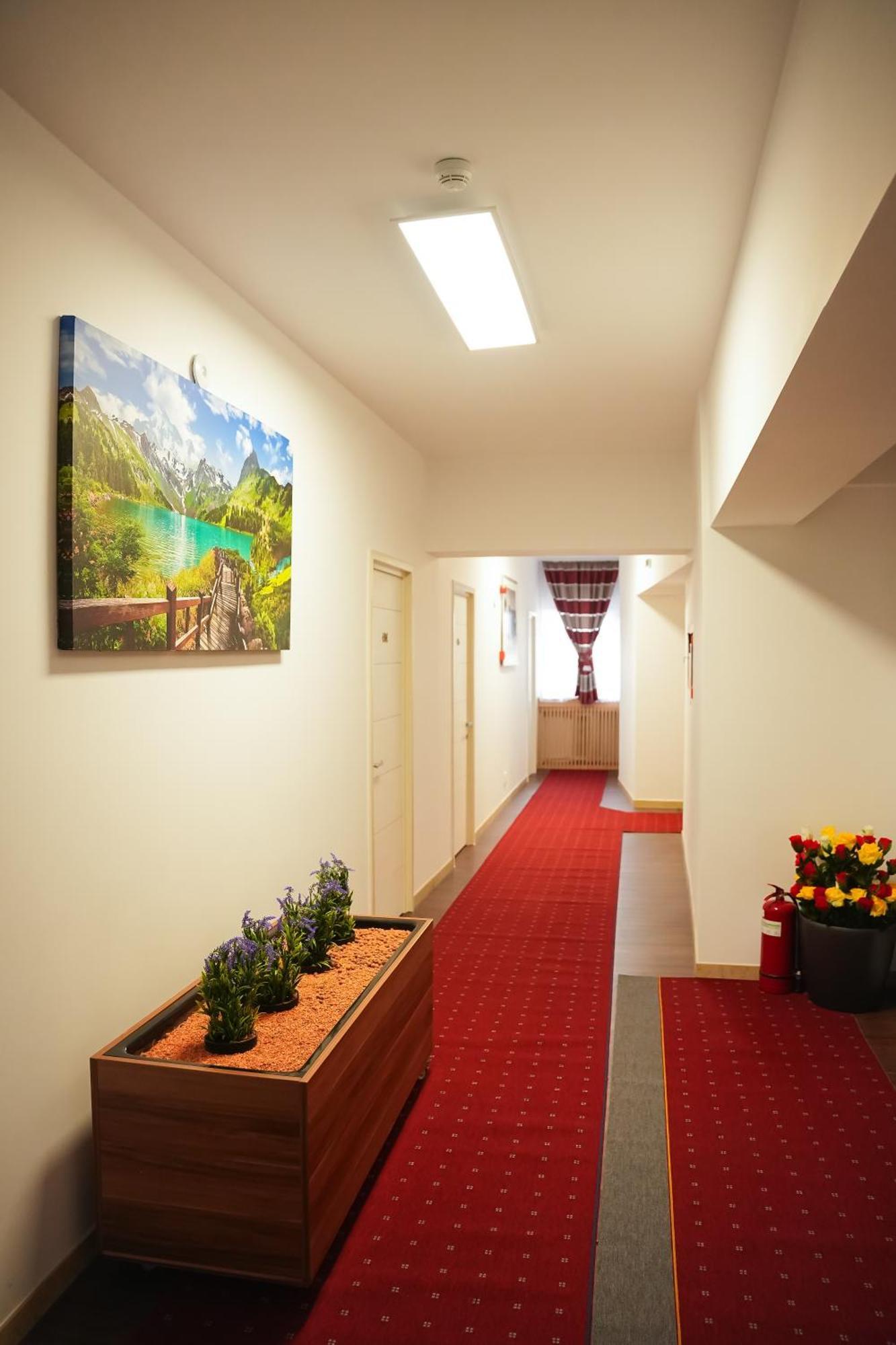 Hotel Bucovina Szucsáva Kültér fotó