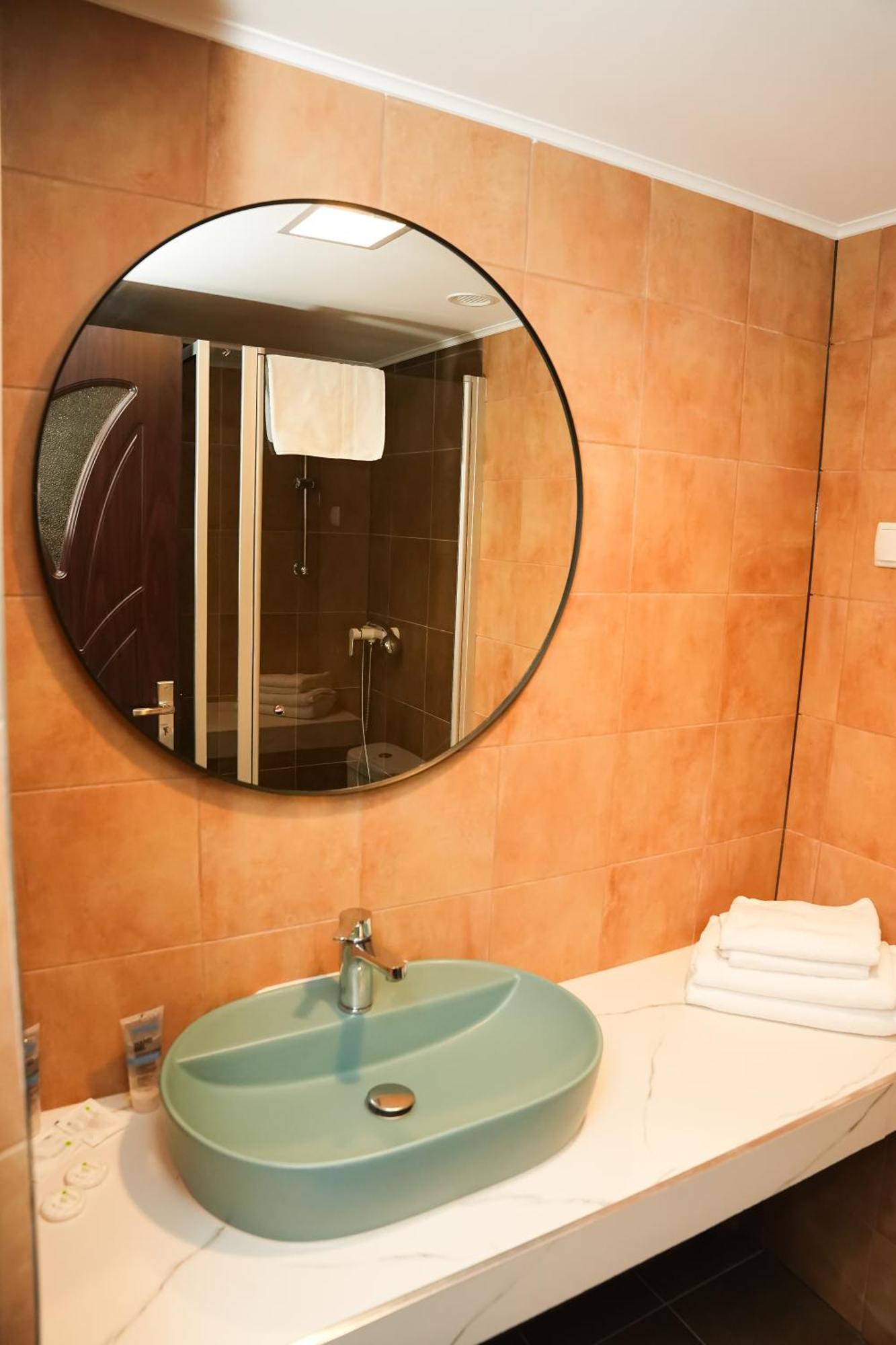 Hotel Bucovina Szucsáva Kültér fotó