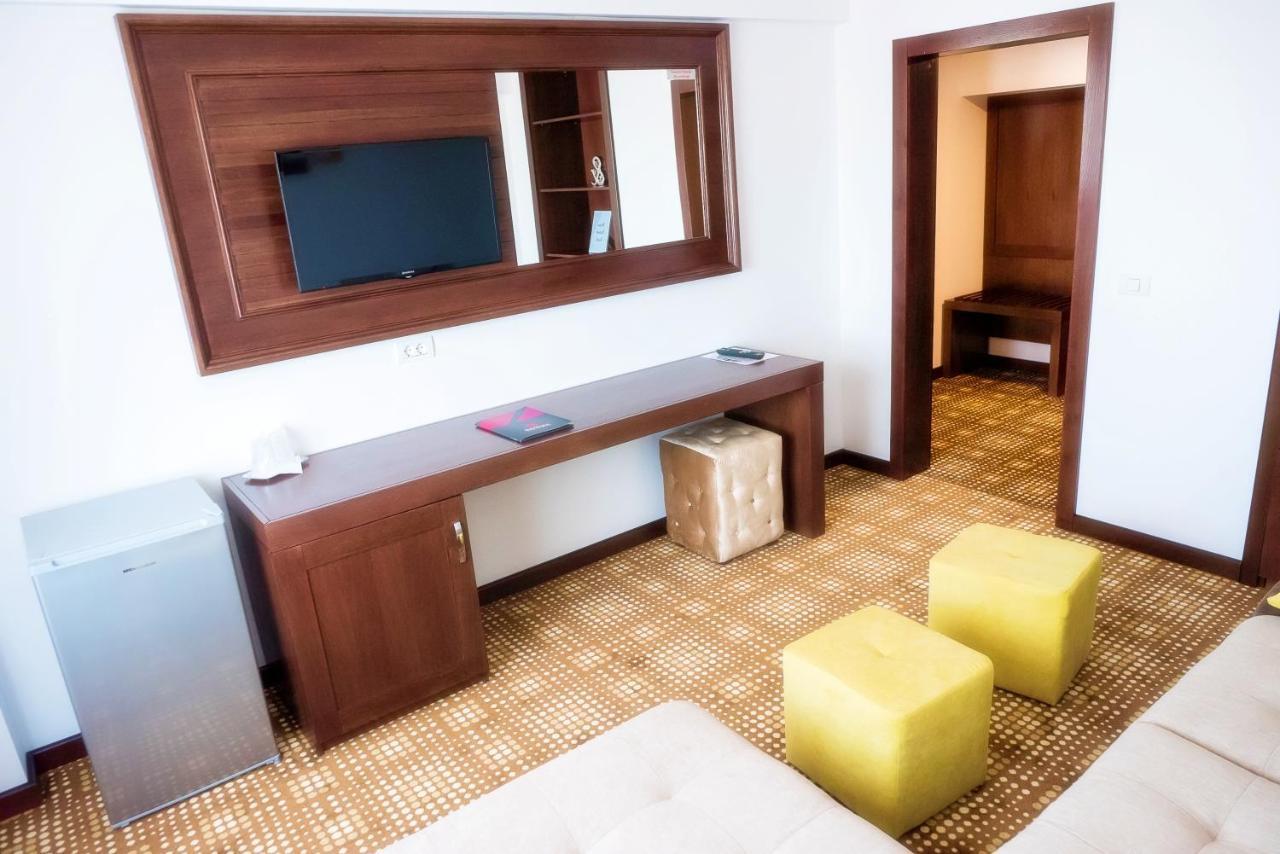 Hotel Bucovina Szucsáva Kültér fotó