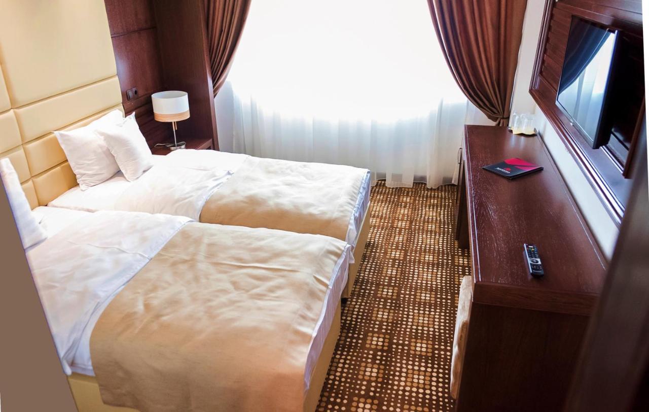 Hotel Bucovina Szucsáva Kültér fotó