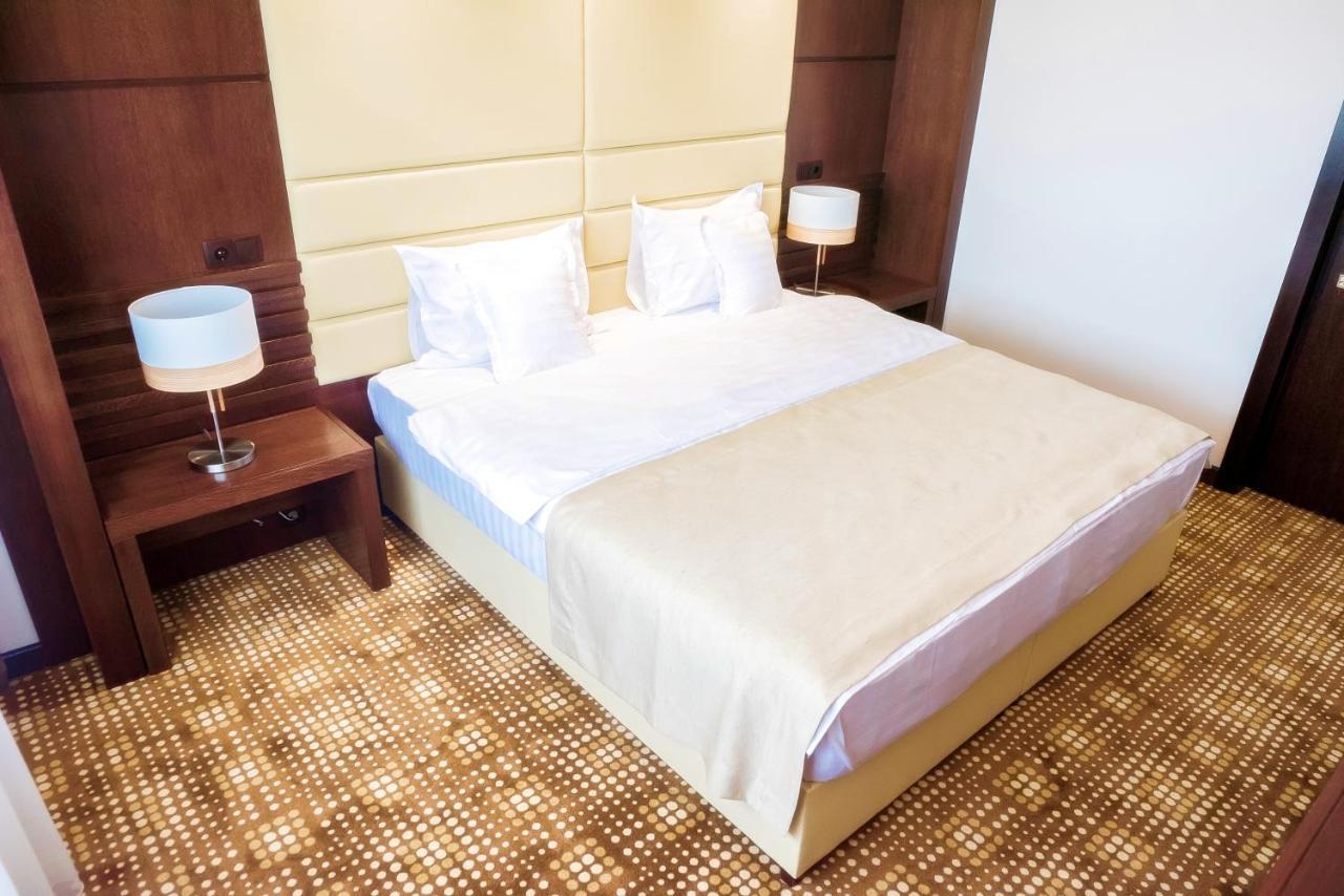 Hotel Bucovina Szucsáva Kültér fotó